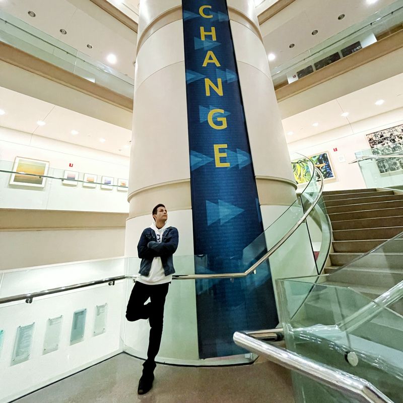 Portrait of $Manuel Leon, Undergraduate Transfer Student